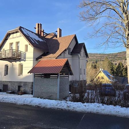 Villa Susanne שצ'קלארסקה פוראובה מראה חיצוני תמונה